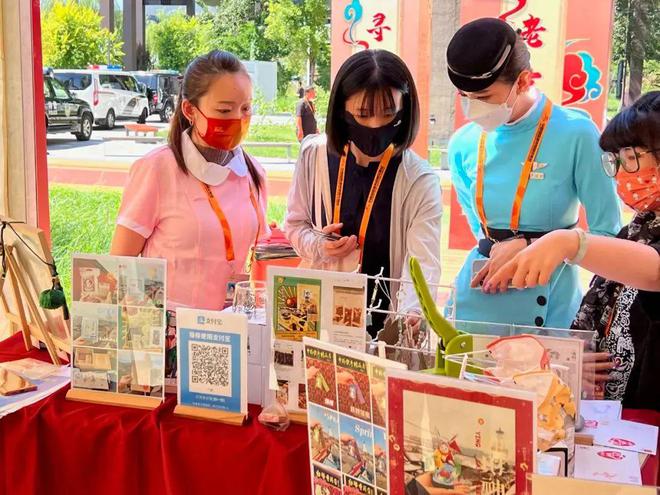 大批药店，开始跨界转型！卖奶茶、卖文创、卖彩票……